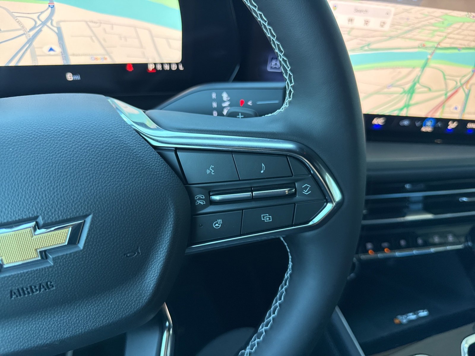 2025 Chevrolet Traverse photo 31