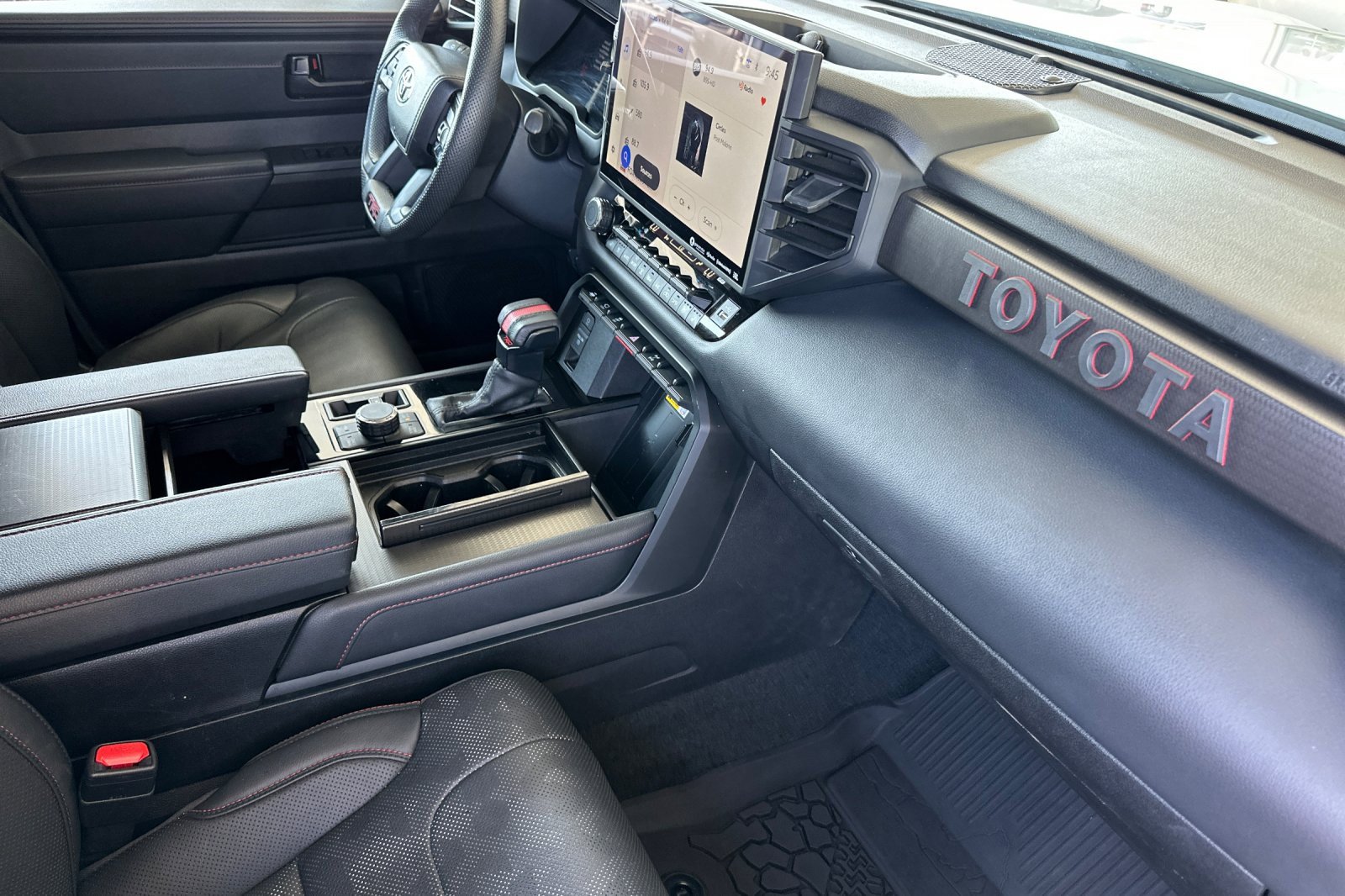 2024 Toyota Sequoia TRD Pro photo 20