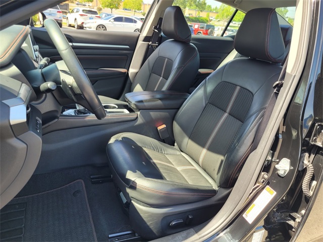 2023 Nissan Altima 2.5 SR photo 4