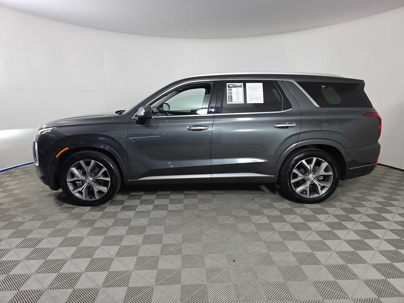 2021 Hyundai Palisade Limited photo 3