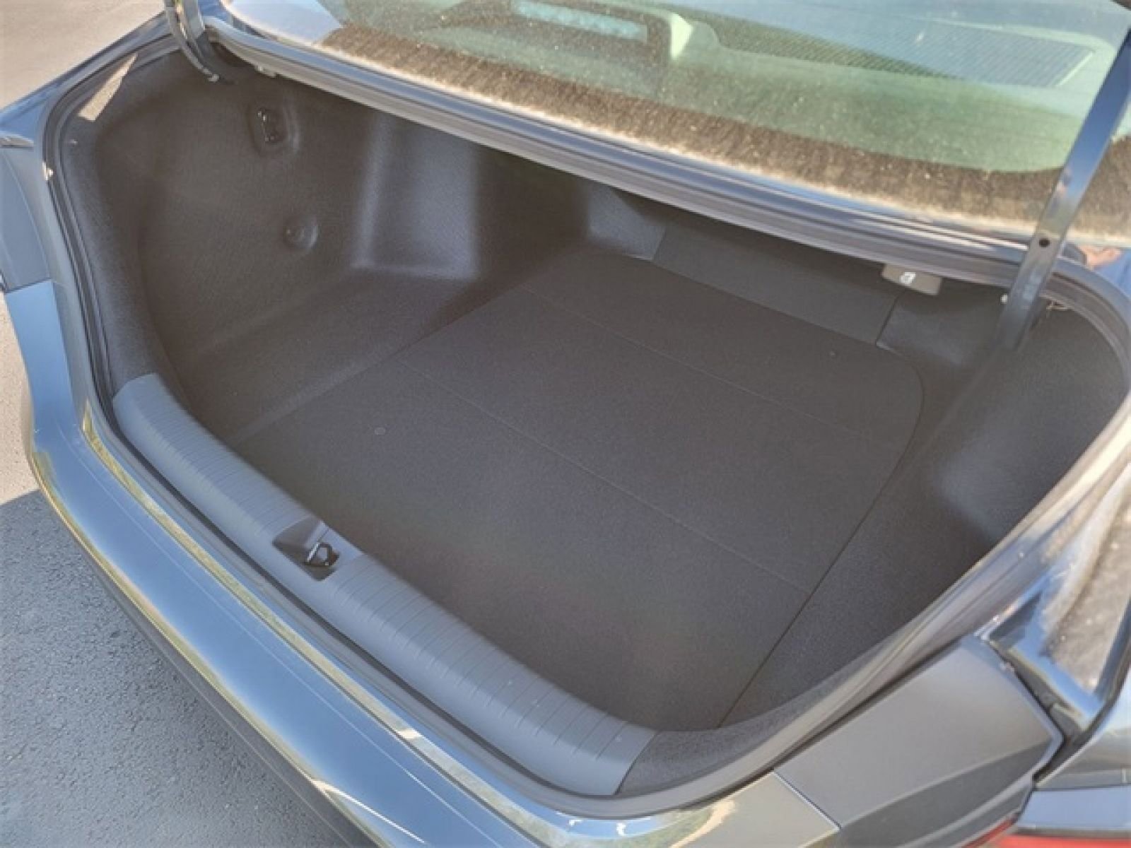 2024 Honda Accord Hybrid EX-L photo 4