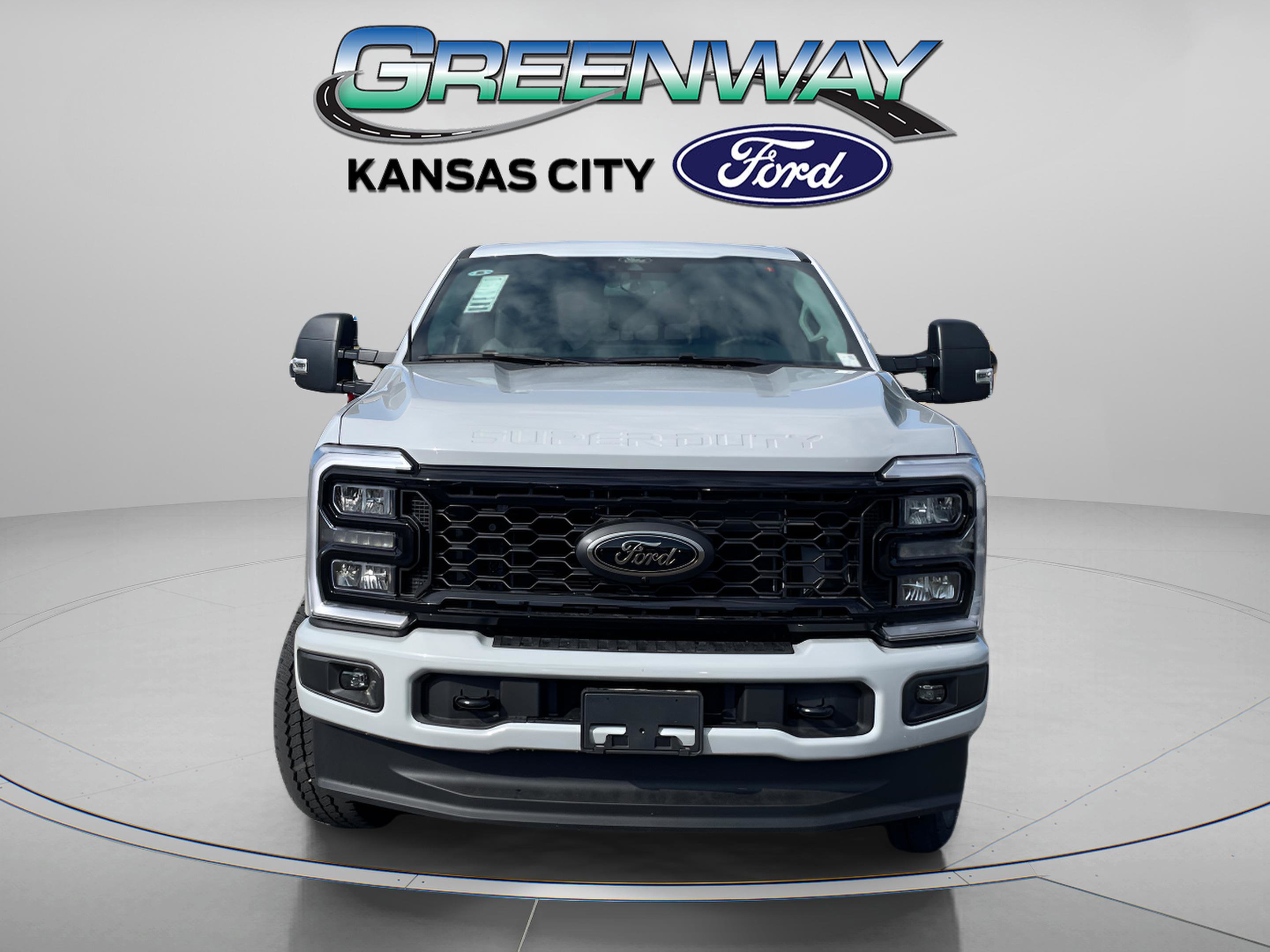 2026 Ford F-350 XLT photo 2