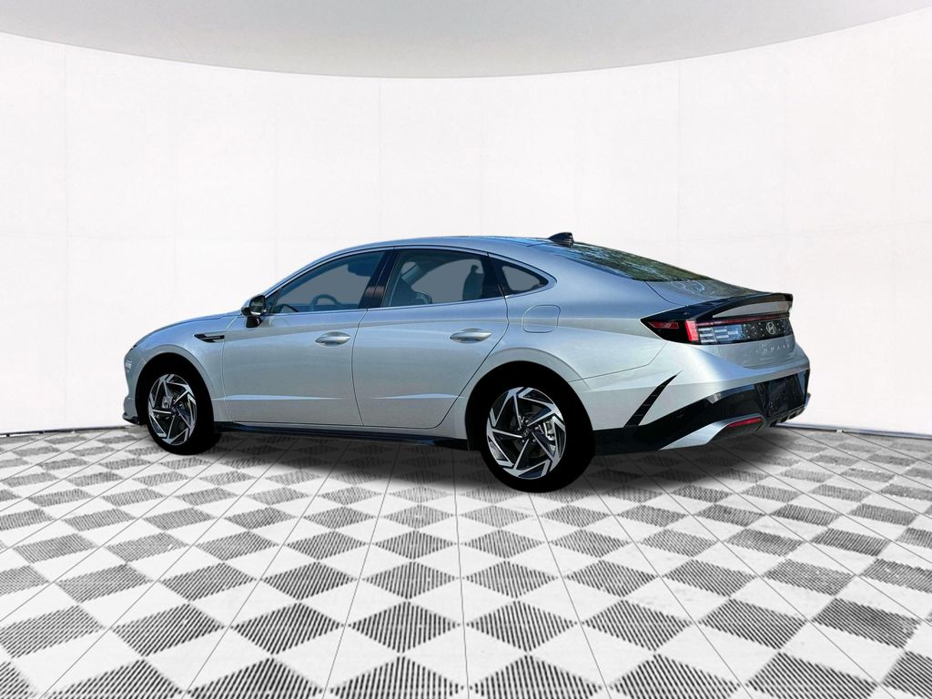 2025 Hyundai Sonata SEL Convenience photo 4