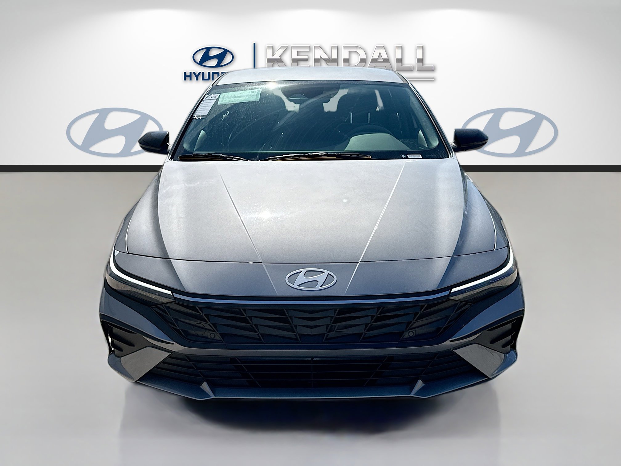 2026 Hyundai Elantra SEL Sport photo 2