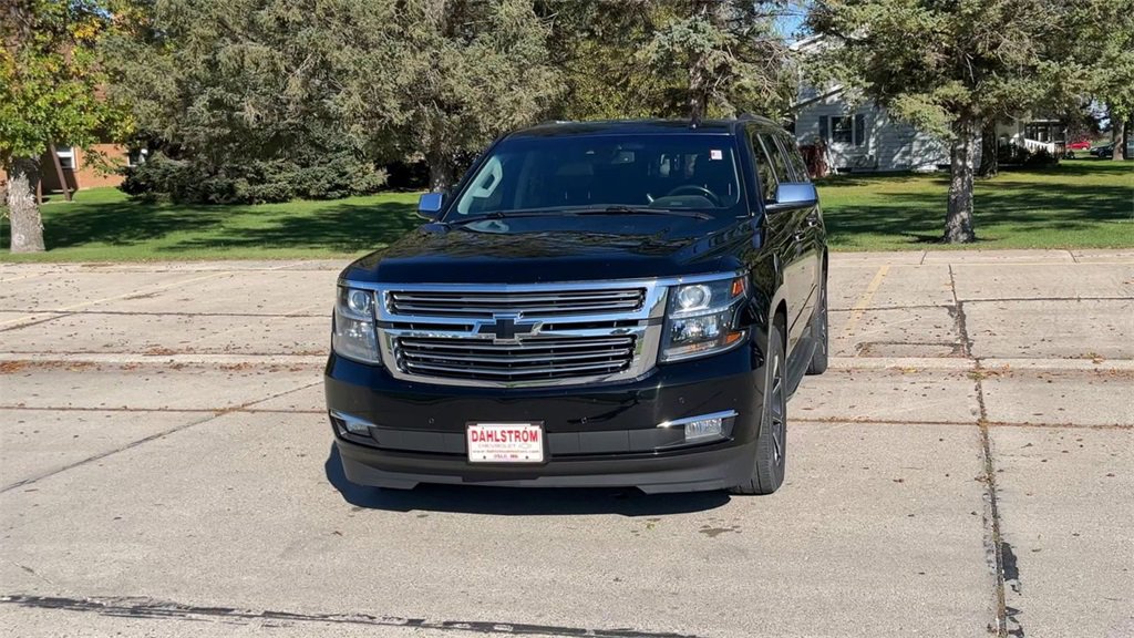 2015 Chevrolet Suburban LTZ photo 4