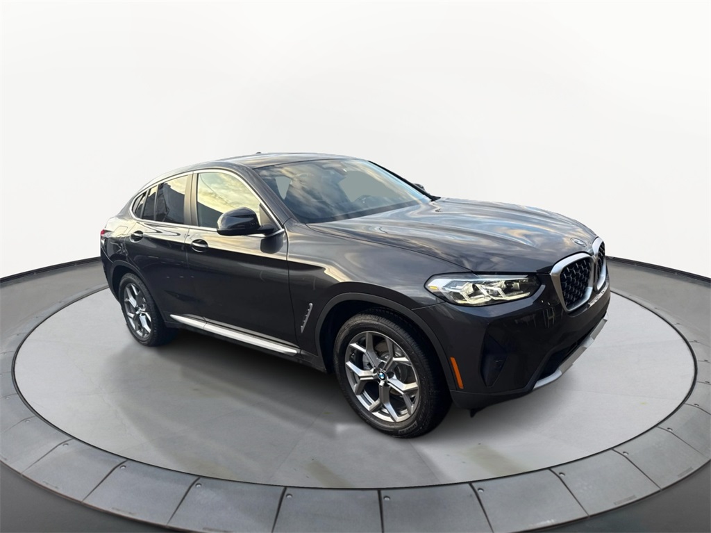 2025 BMW X4