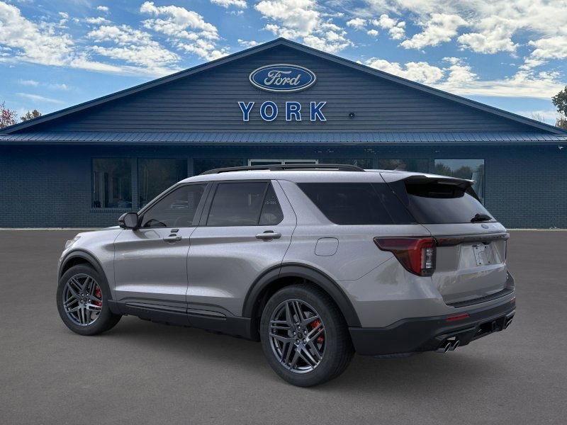 2026 Ford Explorer ST photo 2