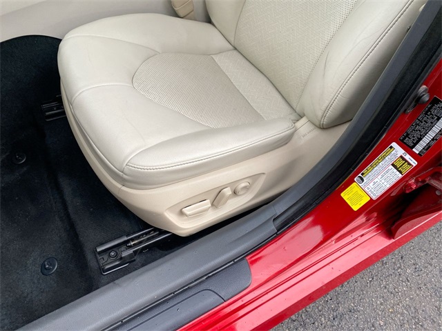 2023 Toyota Camry XLE photo 4