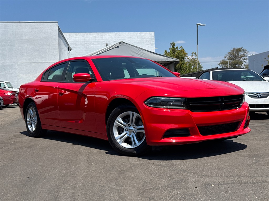 2021 Dodge Charger SXT photo 2