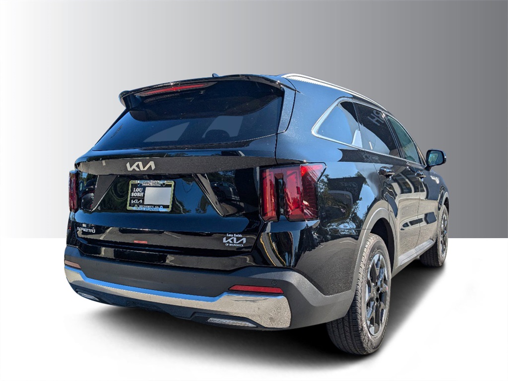 2025 Kia Sorento S photo 3