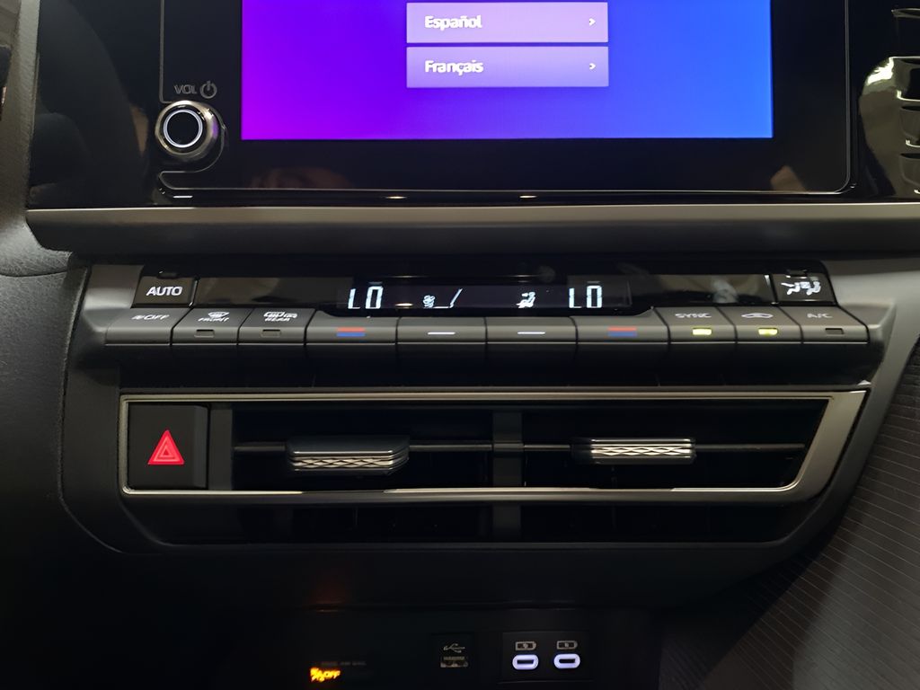 2026 Toyota Camry SE photo 18
