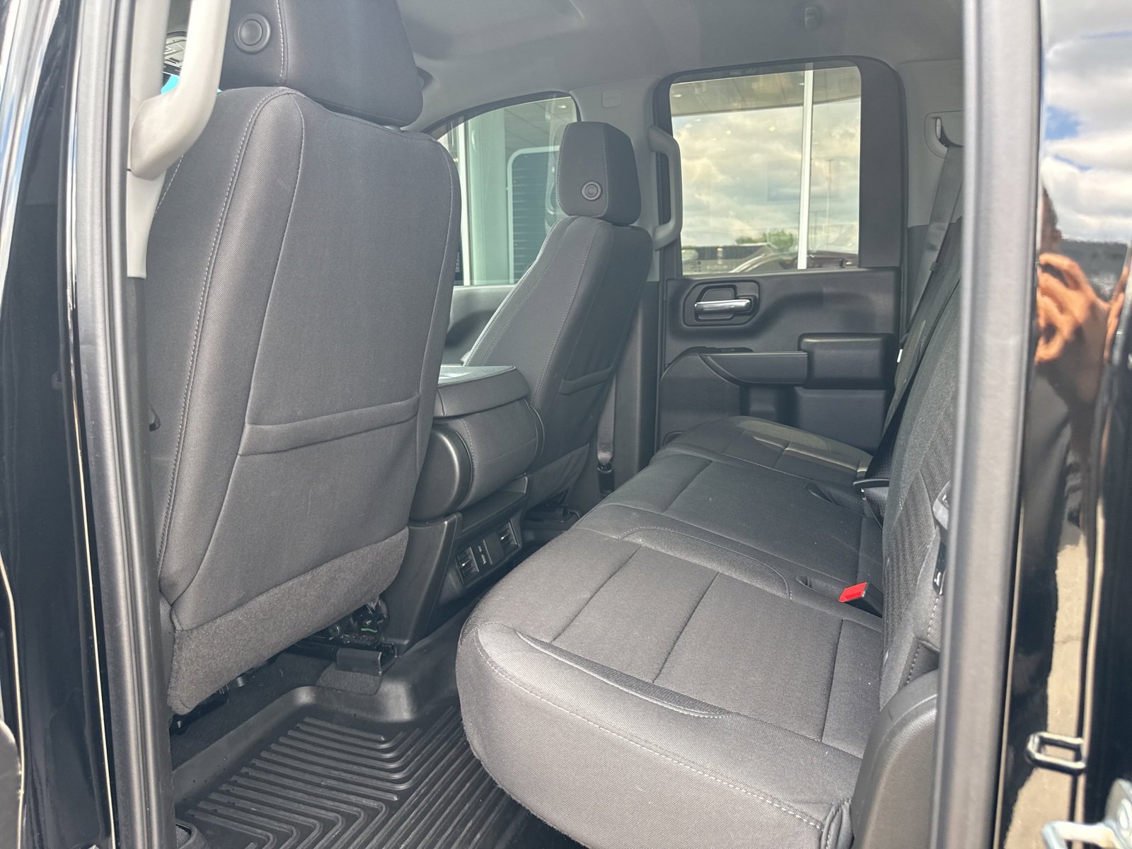2024 Chevrolet Silverado 2500HD Custom photo 16
