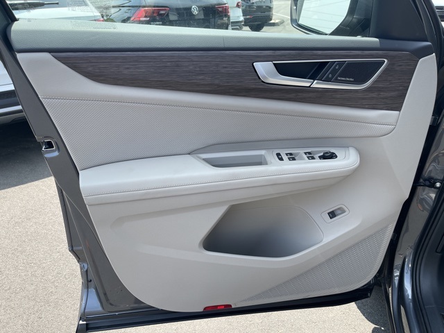 2025 Volkswagen Atlas SEL Premium R-Line photo 14