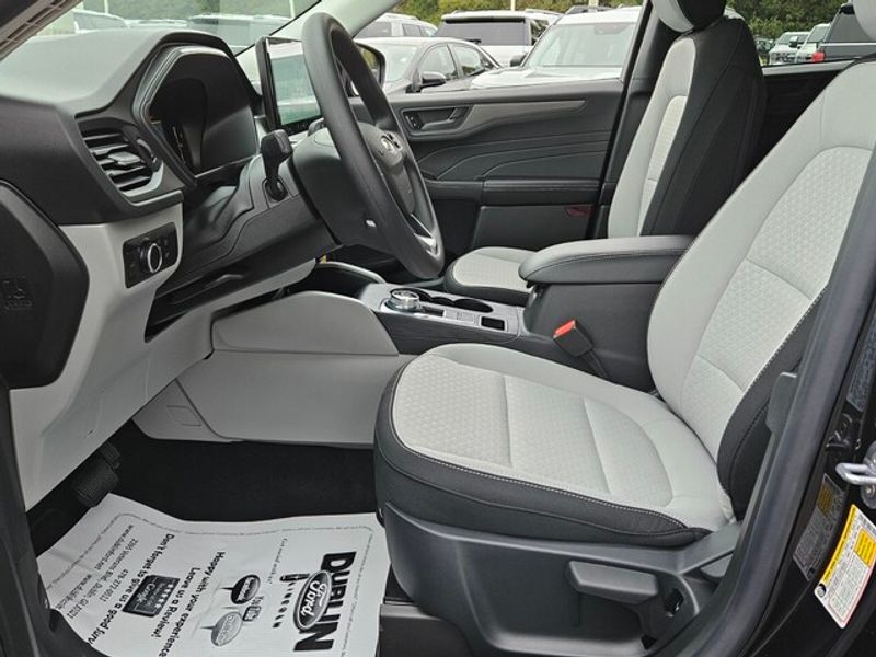 2025 Ford Escape Active photo 5