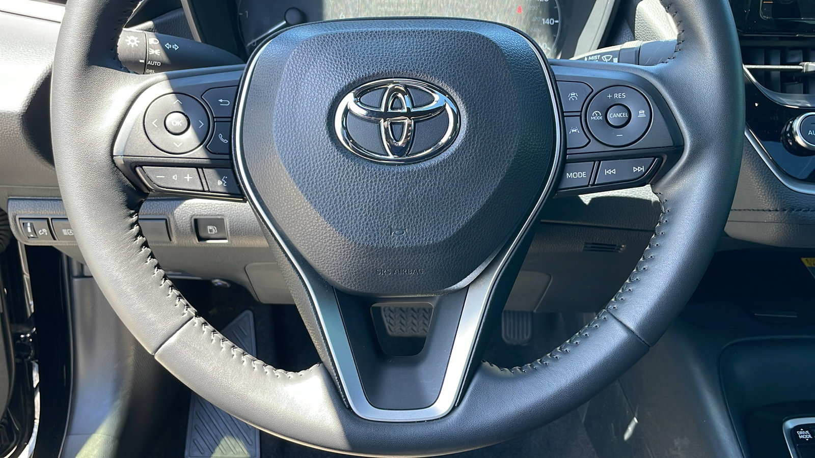 2024 Toyota Corolla Hybrid SE photo 18