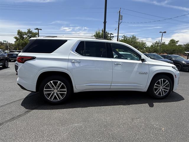 2023 Chevrolet Traverse High Country photo 3