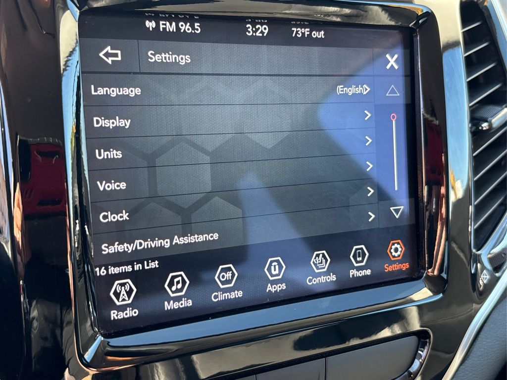 2019 Jeep Cherokee Limited photo 25
