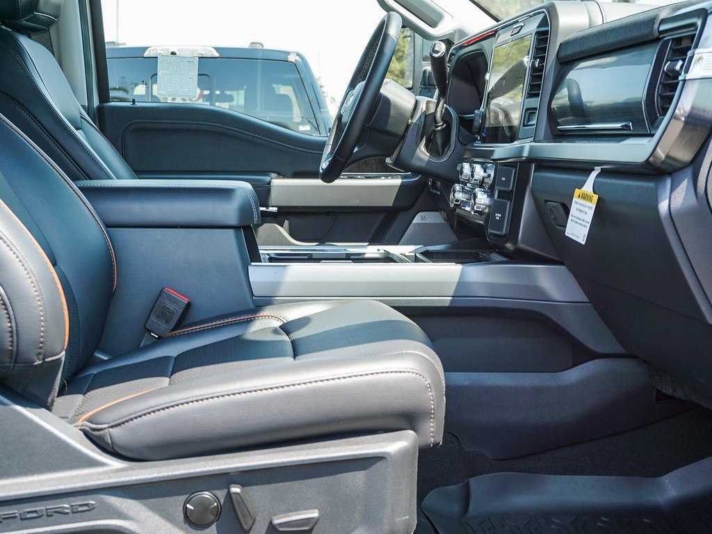 2025 Ford F-250 photo 11