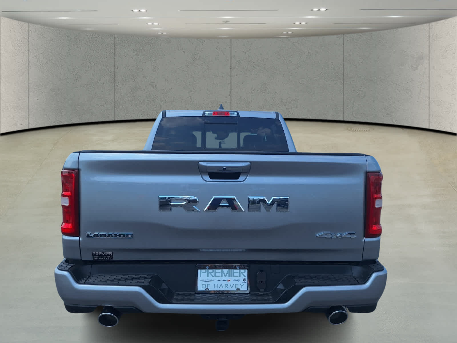2025 Ram 1500 Laramie photo 4
