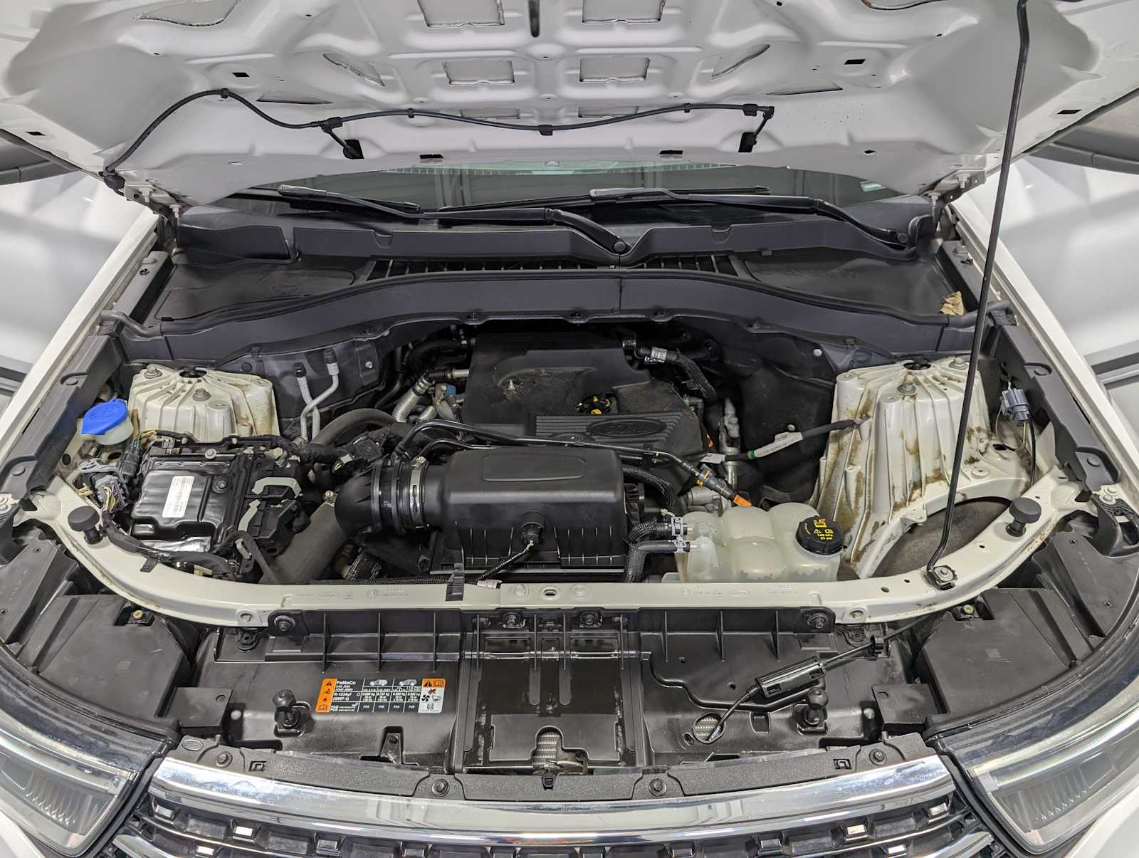 2020 Ford Explorer XLT photo 11