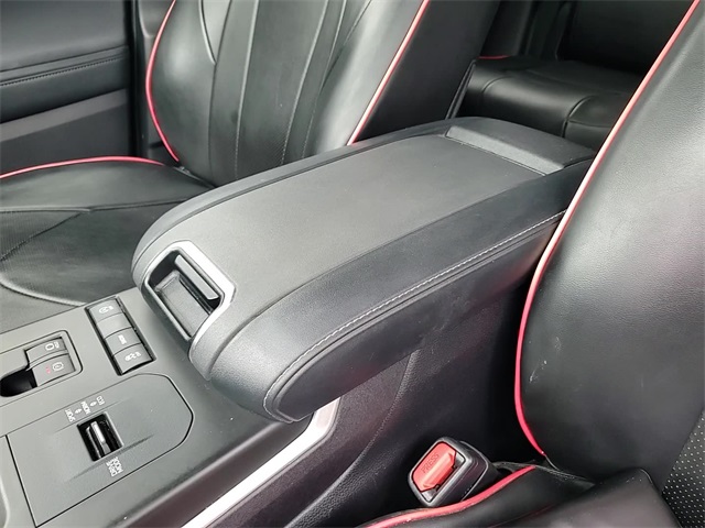 2022 Toyota Highlander L photo 19