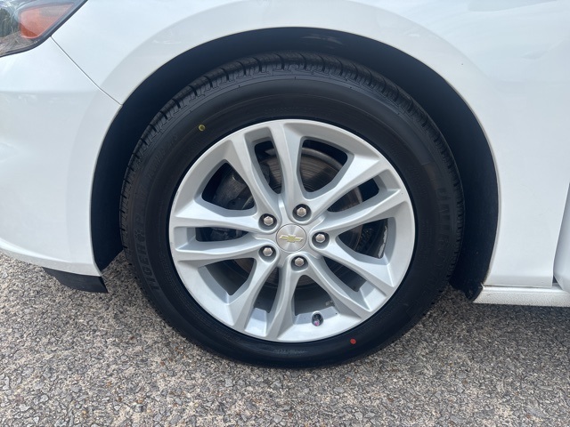 2018 Chevrolet Malibu 1LT photo 22