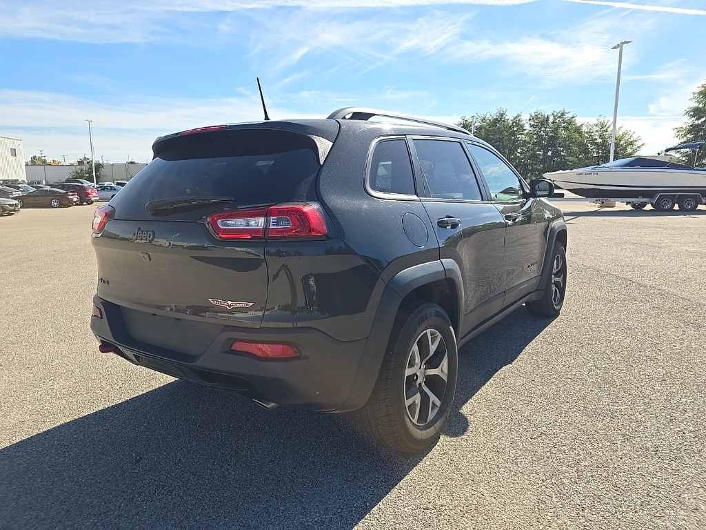 2017 Jeep Cherokee Trailhawk photo 3