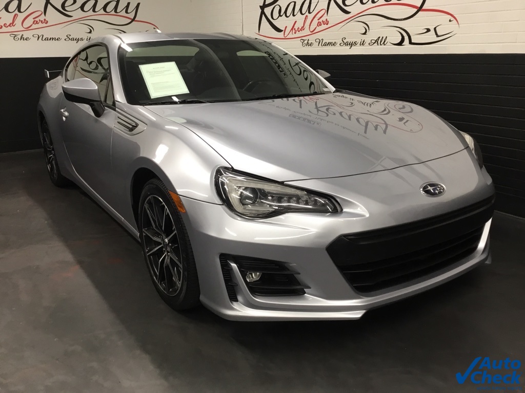 2017 Subaru BRZ Limited photo 3