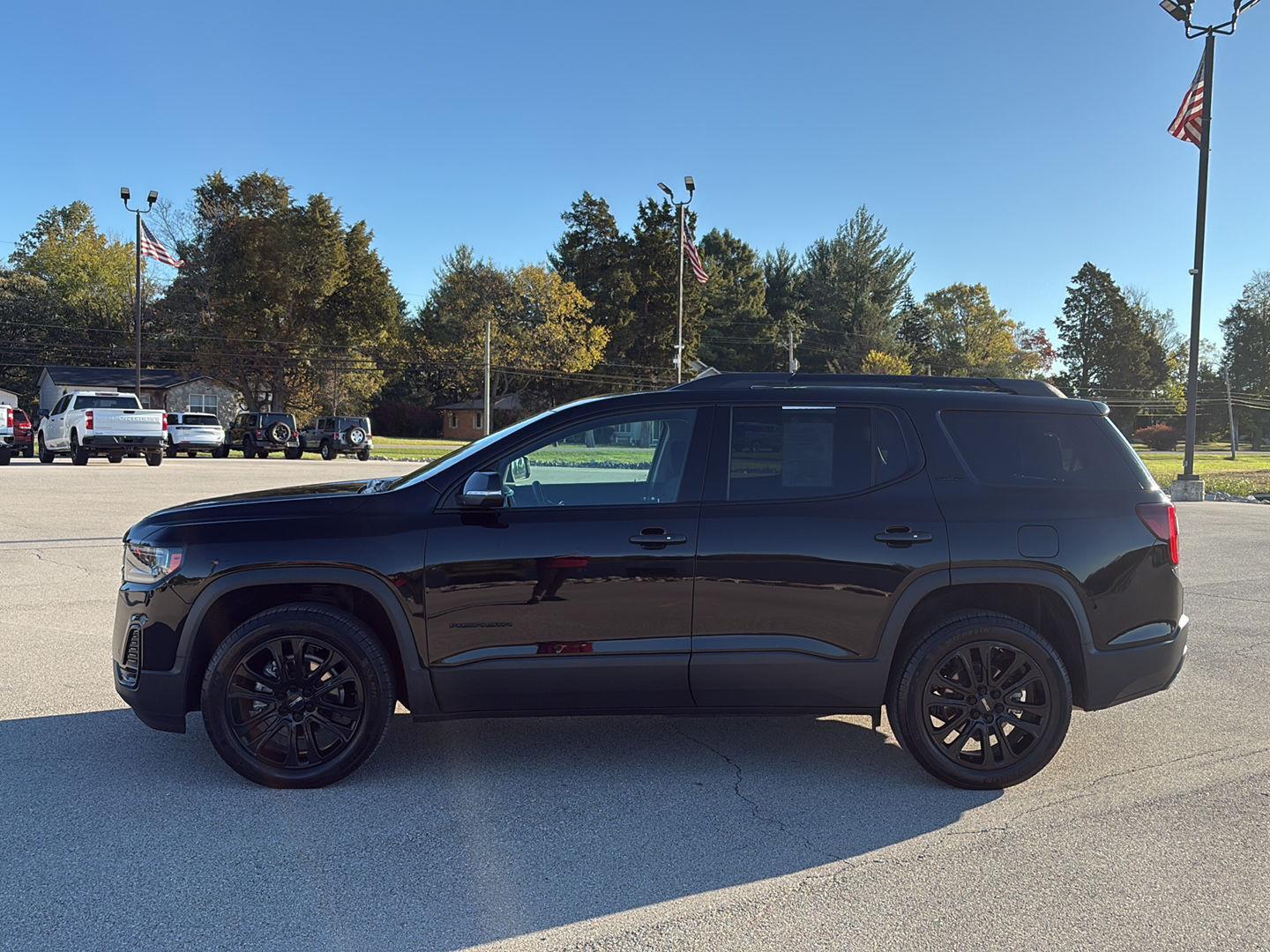 2023 Gmc Acadia SLE photo 2