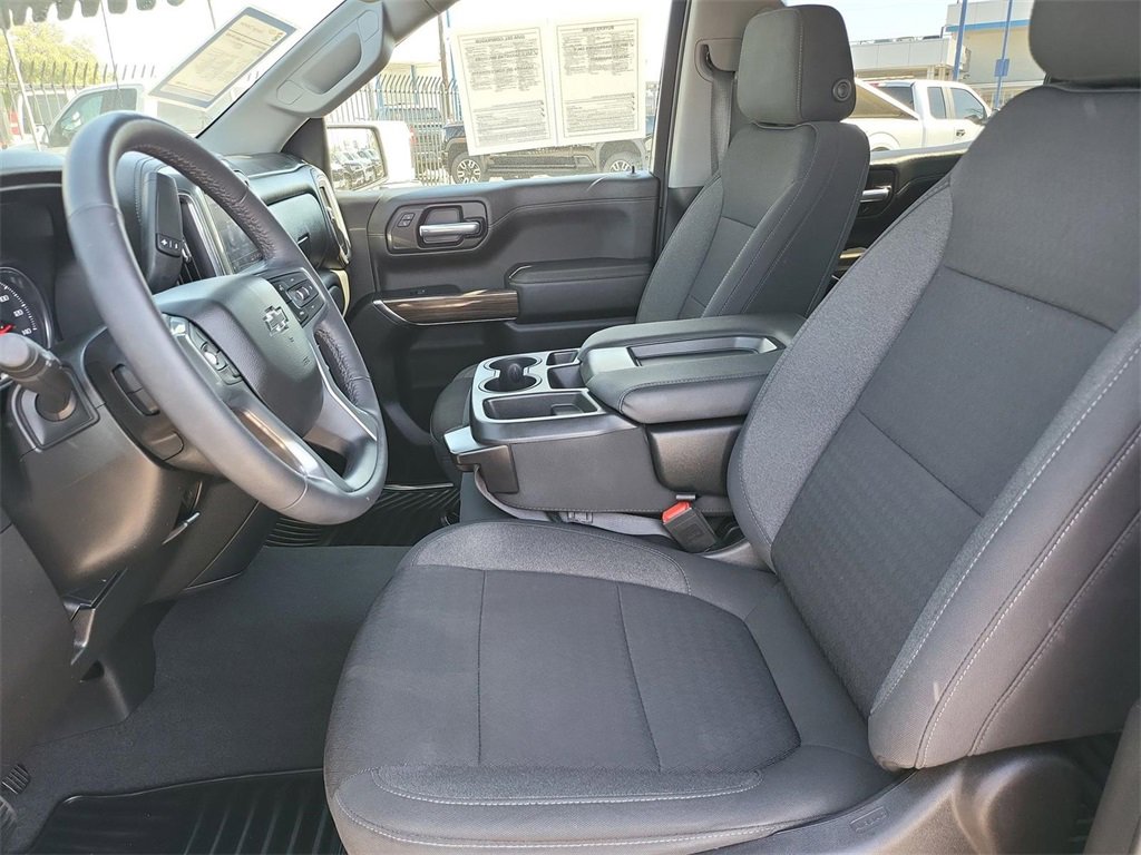 2022 Chevrolet Silverado 1500 RST photo 11