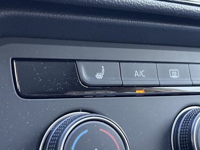 2022 Volkswagen Taos SE photo 5