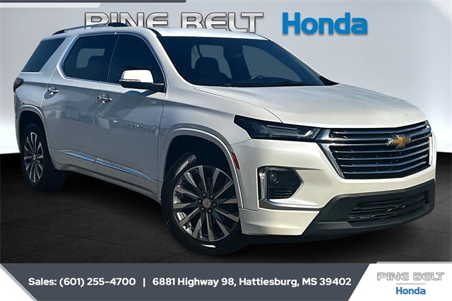 2023 Chevrolet Traverse Premier's photo