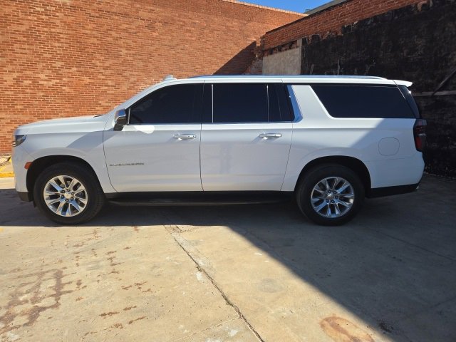 2023 Chevrolet Suburban Premier photo 4