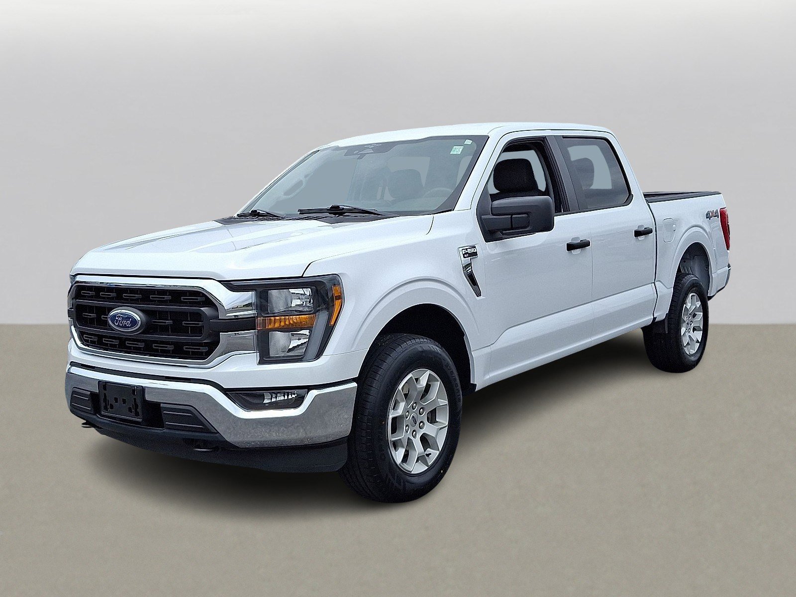 2023 Ford F-150 XLT photo 4