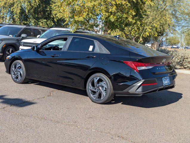 2025 Hyundai Elantra Hybrid SEL Sport photo 6
