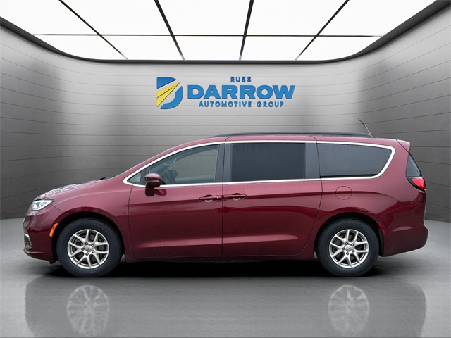 2022 Chrysler Pacifica Touring L photo 2