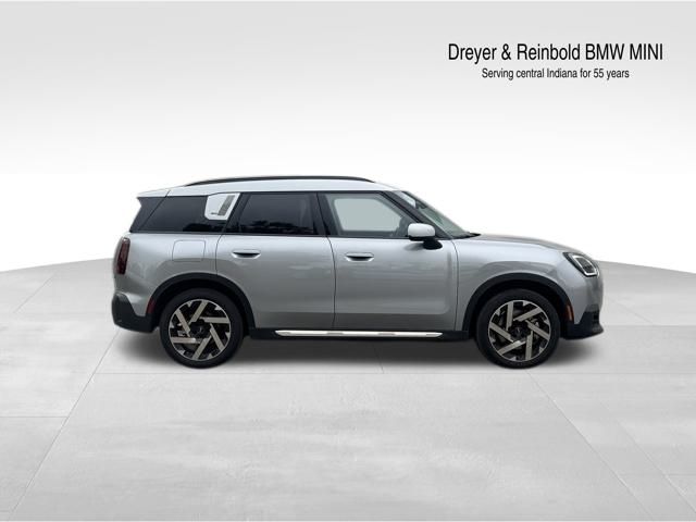 2025 Mini Countryman S ALL4 photo 2