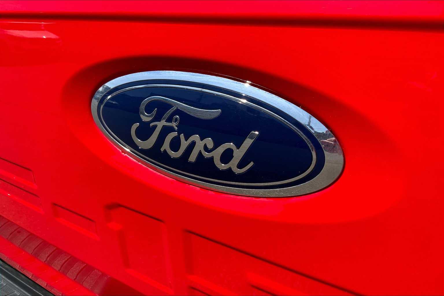 2023 Ford F-150 XLT photo 27
