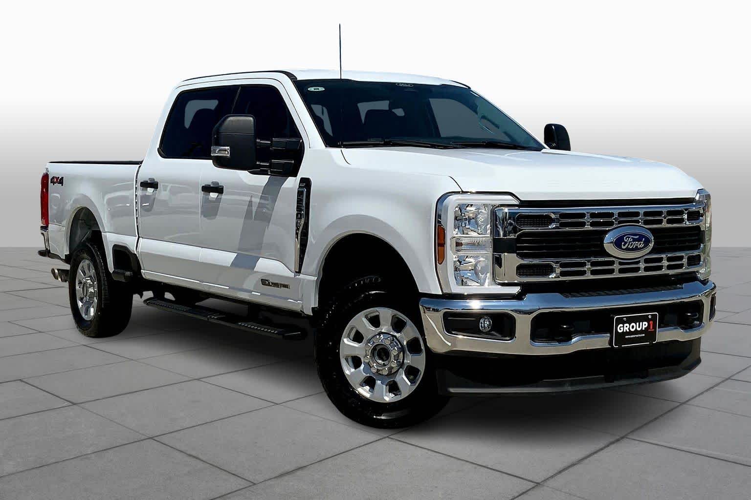 2024 Ford F-250 XLT photo 2