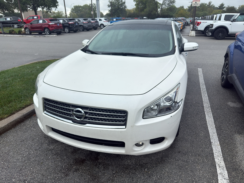 2011 Nissan Maxima SV Premium photo 2