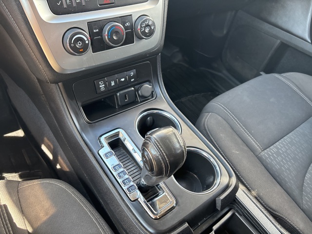 2015 Gmc Acadia SLE photo 23