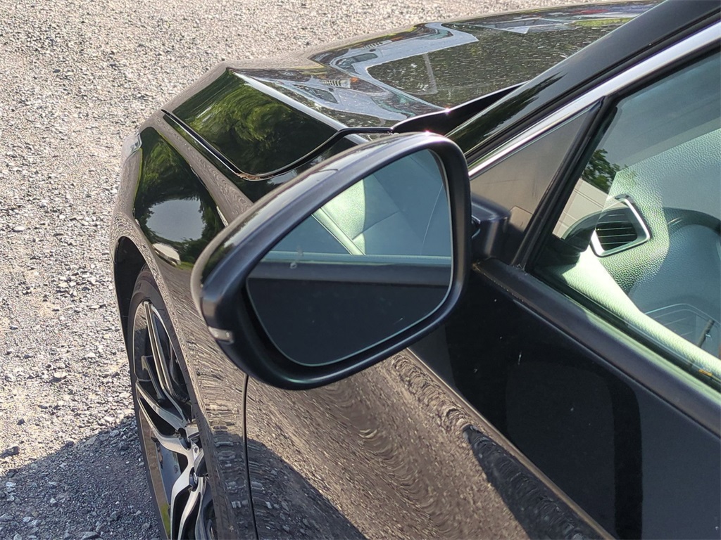 2022 Honda Accord Touring 2.0T photo 9