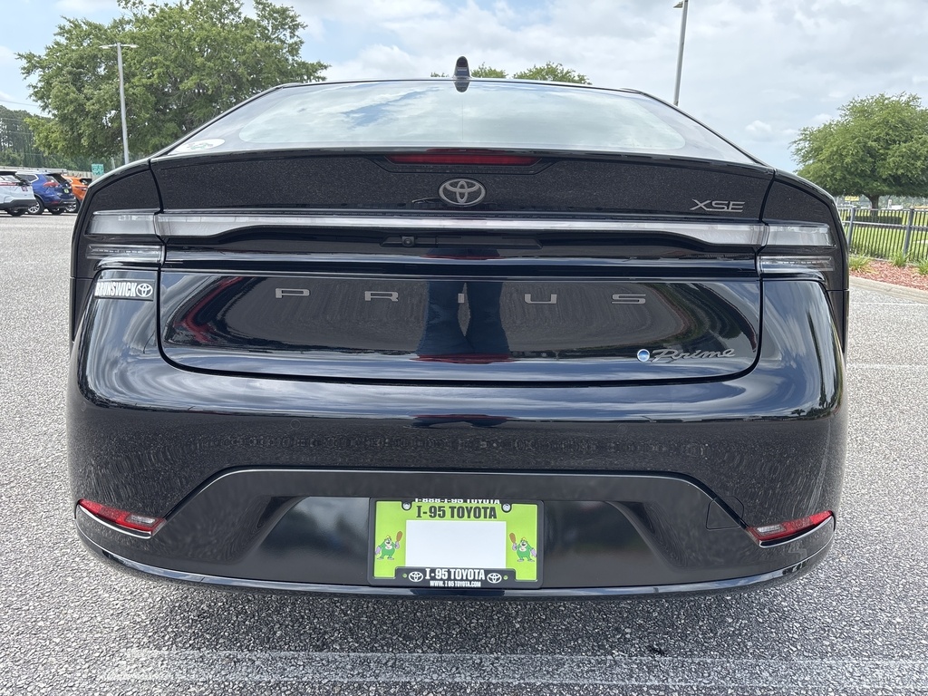 2024 Toyota Prius Prime XSE photo 4