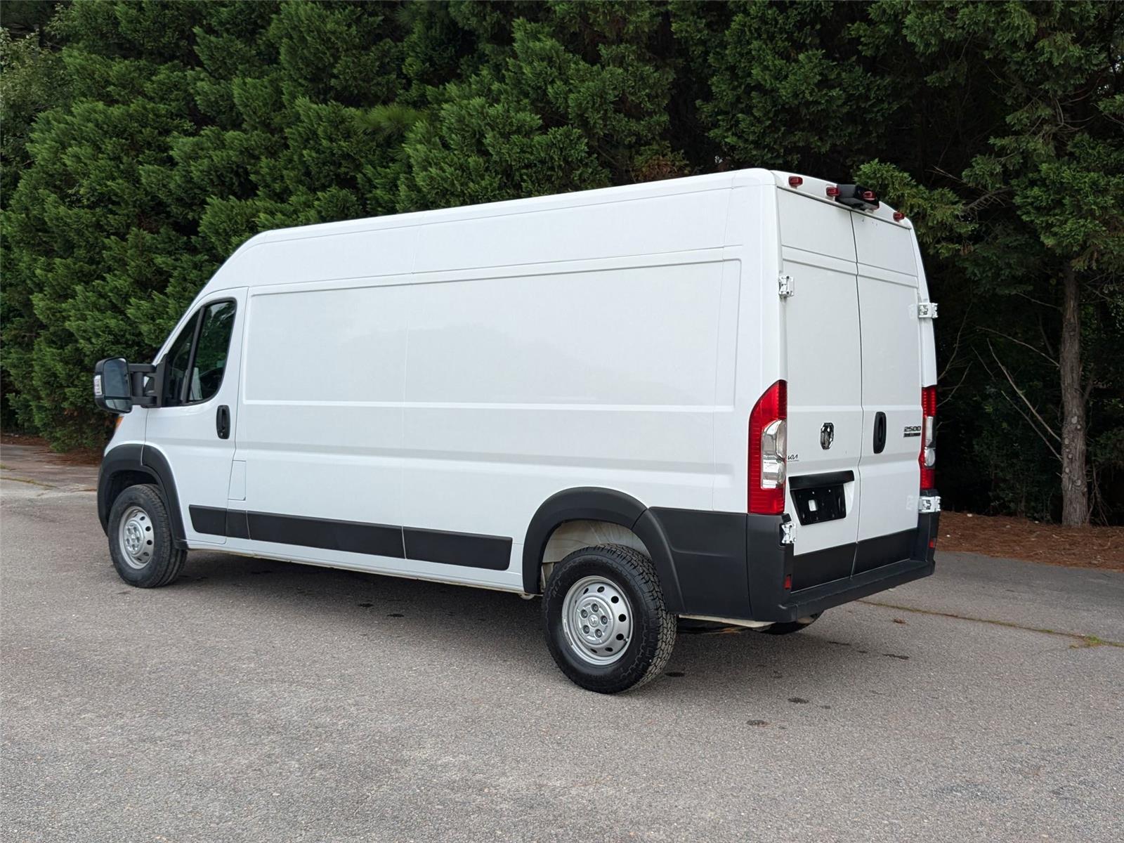 2023 Ram ProMaster 2500 photo 9