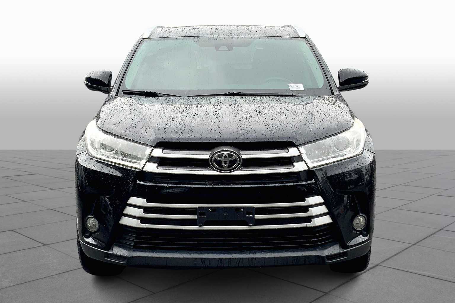 2019 Toyota Highlander XLE photo 3