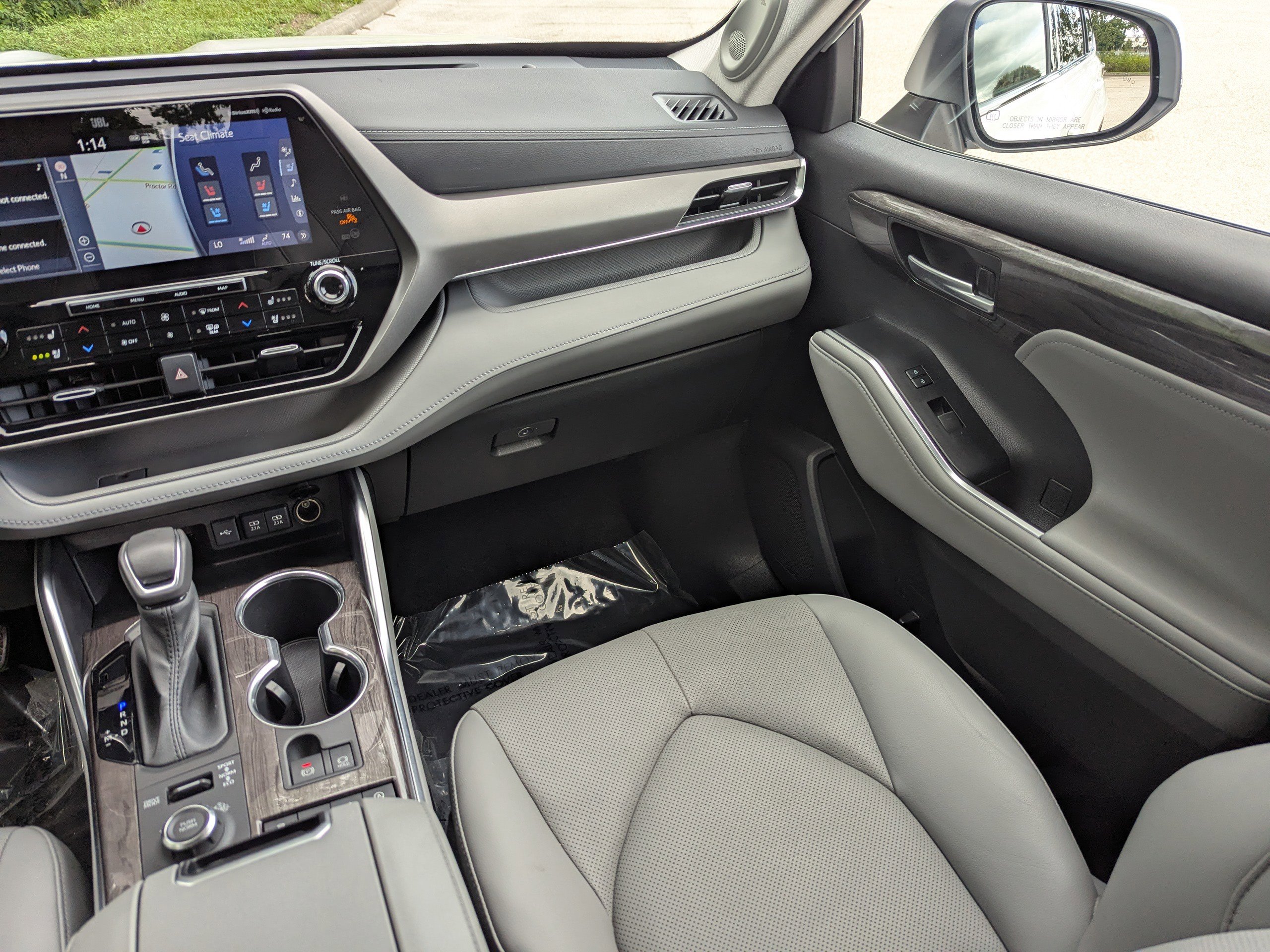 2020 Toyota Highlander Limited photo 12