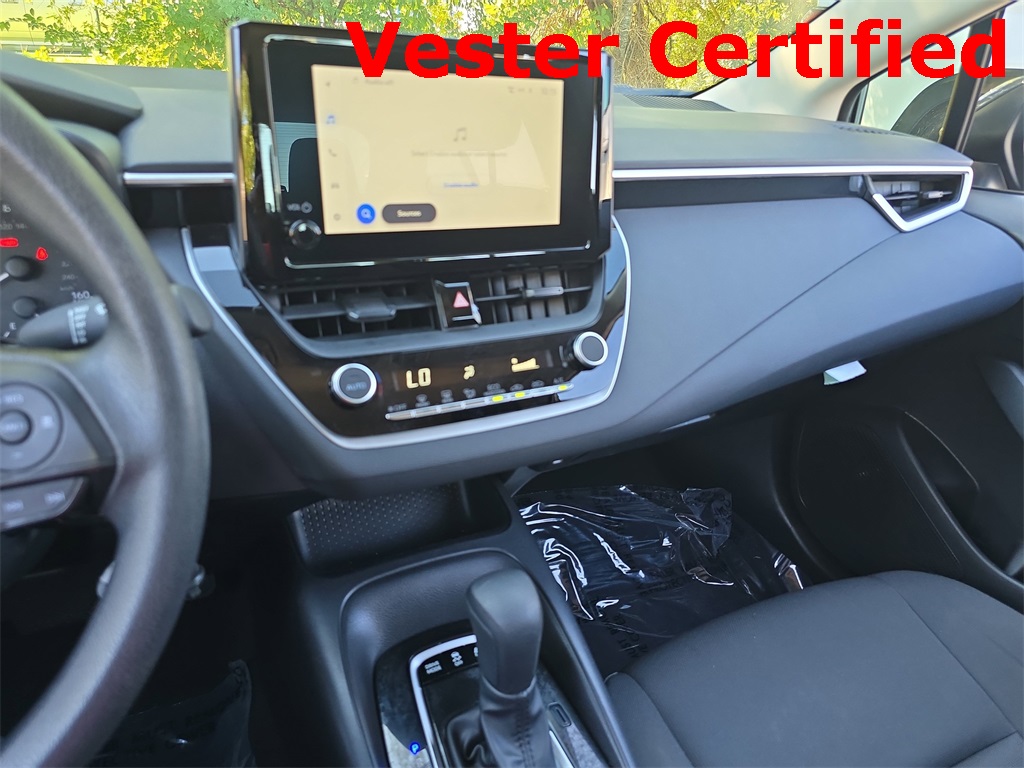 2024 Toyota Corolla Hybrid LE photo 19