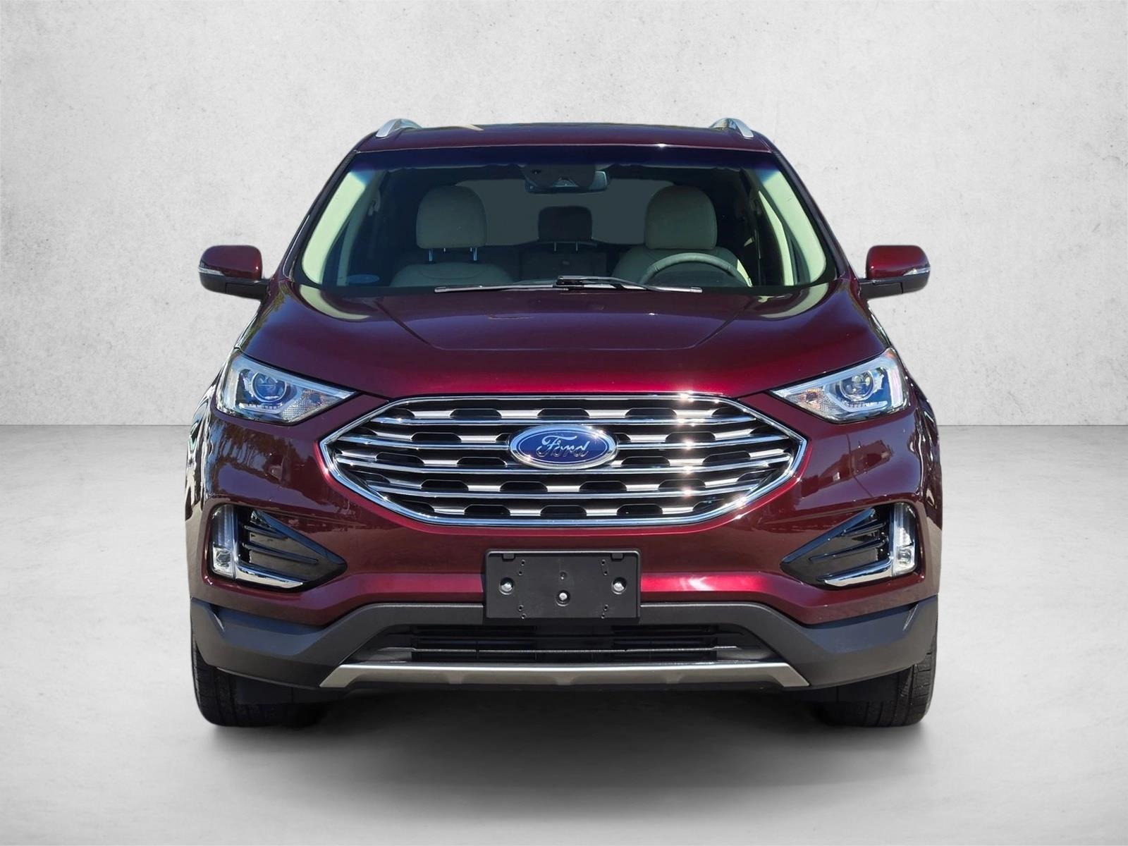 2019 Ford Edge SEL photo 2