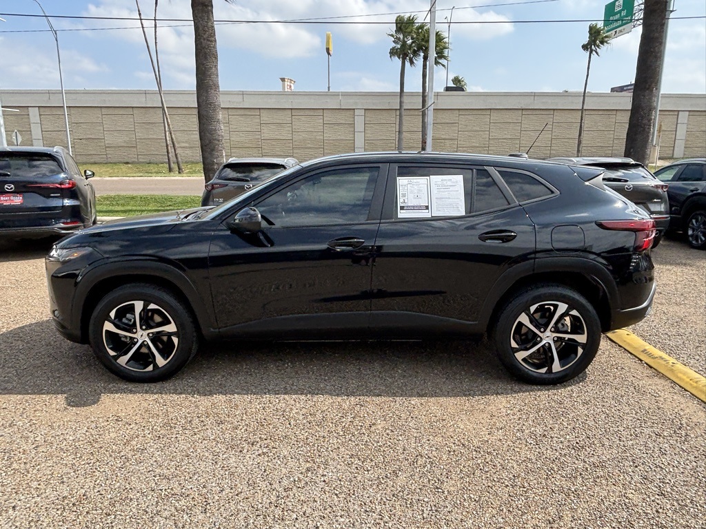 2024 Chevrolet Trax photo 3