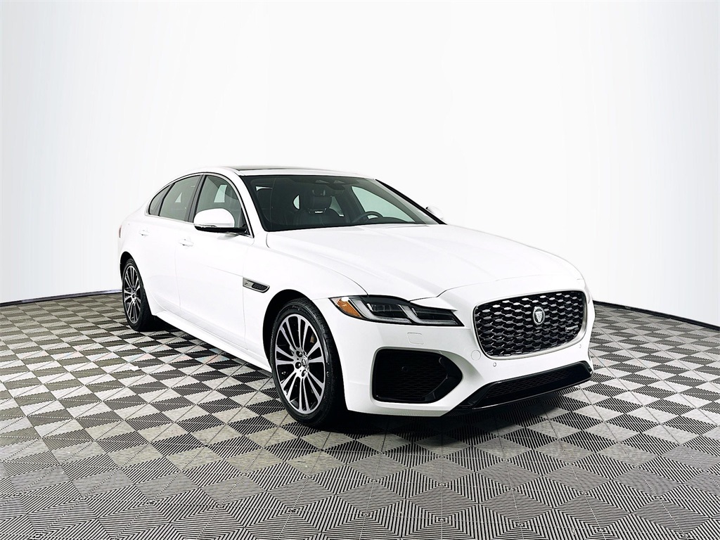 2024 Jaguar XF P300 R-Dynamic SE photo 3